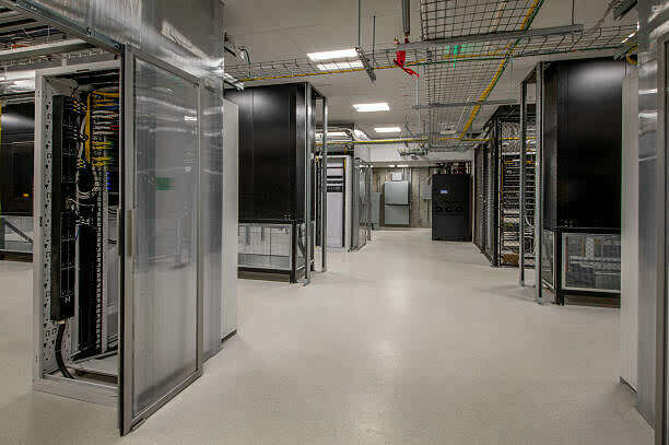 تابلو برق مخصوص مراکز داده (Data Center) | طراحی و تولید توسط بنیان تابلو